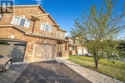 1492 Warbler Road, Oakville, ON - Outdoor