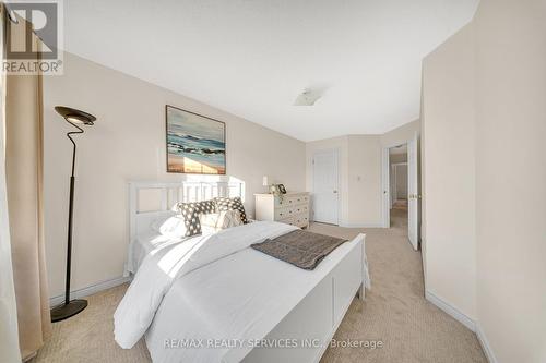 1492 Warbler Road, Oakville (West Oak Trails), ON - Indoor Photo Showing Bedroom