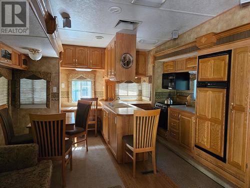 5851 6 Highway, Burton, BC - Indoor Photo Showing Kitchen