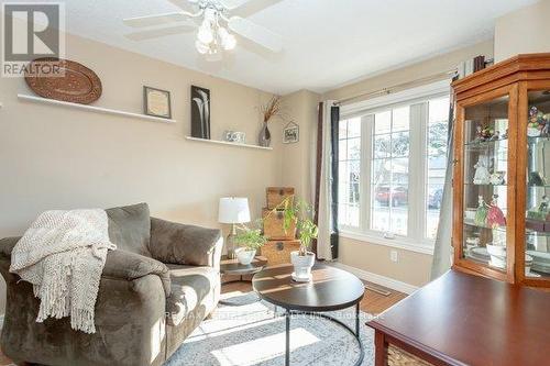 22 - 20 Windemere Place, St. Thomas, ON - Indoor Photo Showing Living Room