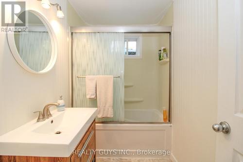 2946 Pigeon Lake Road, Kawartha Lakes, ON - Indoor Photo Showing Bathroom