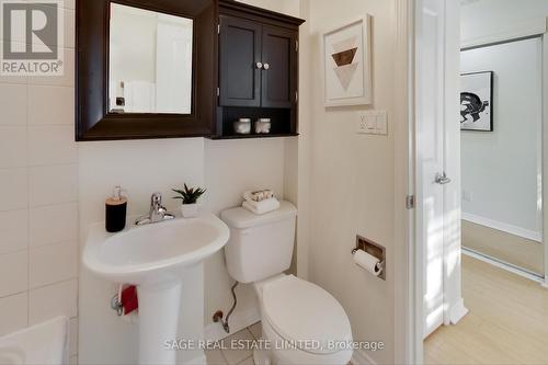 203 - 1785 Eglinton Avenue E, Toronto (Victoria Village), ON - Indoor Photo Showing Bathroom