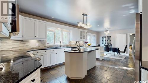 3478 Albert Street, Regina, SK - Indoor Photo Showing Kitchen With Upgraded Kitchen