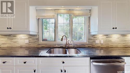 3478 Albert Street, Regina, SK - Indoor Photo Showing Kitchen With Double Sink