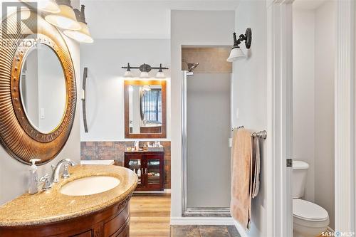 571 Maguire Lane, Saskatoon, SK - Indoor Photo Showing Bathroom