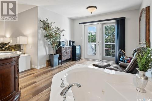 571 Maguire Lane, Saskatoon, SK - Indoor Photo Showing Bathroom