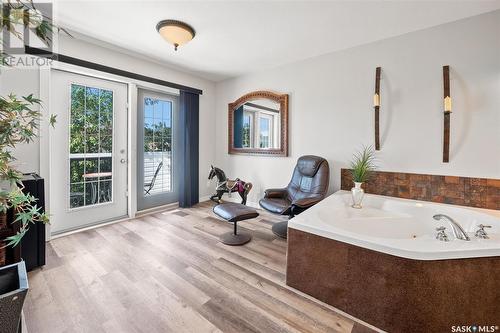 571 Maguire Lane, Saskatoon, SK - Indoor Photo Showing Bathroom