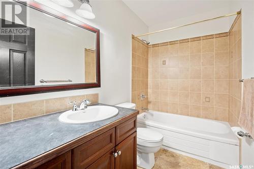 571 Maguire Lane, Saskatoon, SK - Indoor Photo Showing Bathroom