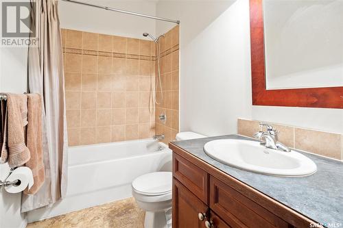 571 Maguire Lane, Saskatoon, SK - Indoor Photo Showing Bathroom