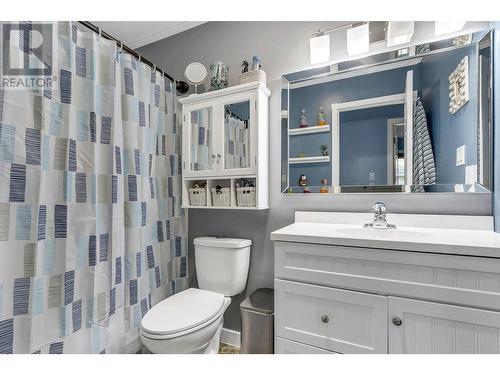 7127 Guelph Crescent, Prince George, BC - Indoor Photo Showing Bathroom