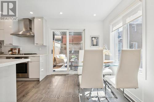 6 - 230 St. George Street, Toronto (Annex), ON - Indoor Photo Showing Kitchen With Upgraded Kitchen