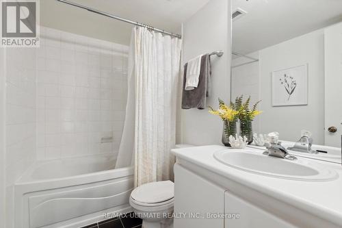 6 - 230 St. George Street, Toronto (Annex), ON - Indoor Photo Showing Bathroom