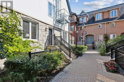 6 - 230 St. George Street, Toronto (Annex), ON - Outdoor