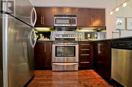 807 - 2885 Bayview Avenue, Toronto (Bayview Village), ON - Indoor Photo Showing Kitchen With Stainless Steel Kitchen