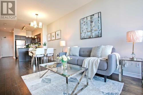 807 - 2885 Bayview Avenue, Toronto (Bayview Village), ON - Indoor Photo Showing Living Room