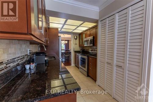 3065 Uplands Drive, Ottawa, ON - Indoor Photo Showing Kitchen