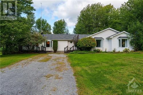 39 Seguinbourg Road, Casselman, ON - Outdoor