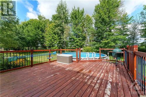 39 Seguinbourg Road, Casselman, ON - Outdoor With Above Ground Pool