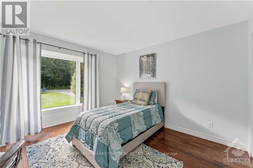 39 Seguinbourg Road, Prescott And Russell, ON - Indoor Photo Showing Bedroom