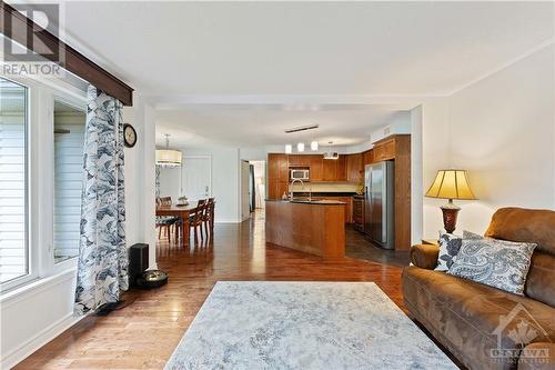 39 Seguinbourg Road, Casselman, ON - Indoor Photo Showing Living Room