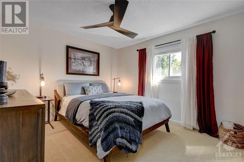 5 Sewell Way, Ottawa, ON - Indoor Photo Showing Bedroom