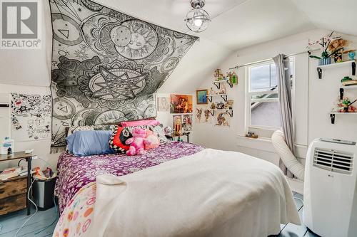 980 Coronation Avenue, Kelowna, BC - Indoor Photo Showing Bedroom