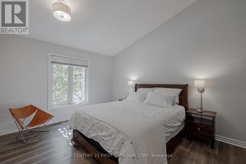 30 - 250 North Centre Road, London, ON - Indoor Photo Showing Bedroom