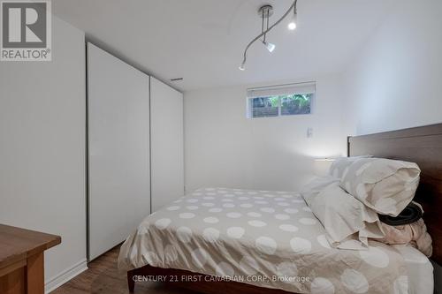 30 - 250 North Centre Road, London, ON - Indoor Photo Showing Bedroom