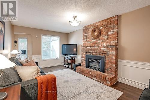 796 Hawkins Crescent, Burlington (Brant), ON - Indoor Photo Showing Living Room With Fireplace