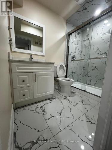 18 Tufton Crescent, Brampton, ON - Indoor Photo Showing Bathroom