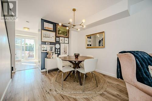 416 - 895 Maple Avenue, Burlington (Brant), ON - Indoor Photo Showing Dining Room