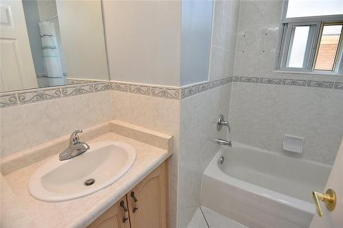 29 Sherman Avenue S|Unit #6, Hamilton, ON - Indoor Photo Showing Bathroom