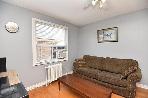 29 Sherman Avenue S|Unit #6, Hamilton, ON - Indoor Photo Showing Living Room