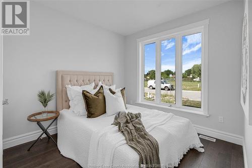 3085 Betts Avenue, Windsor, ON - Indoor Photo Showing Bedroom