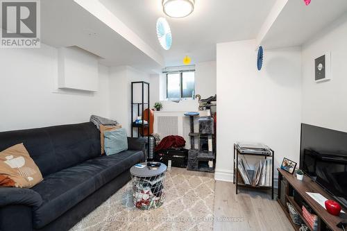 62 Lakeview Avenue, Toronto (Trinity-Bellwoods), ON - Indoor Photo Showing Living Room