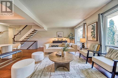 83 Flaming Rose Way, Toronto (Willowdale East), ON - Indoor Photo Showing Living Room