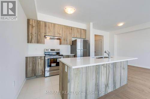 40 Freedom Crescent, Hamilton (Mount Hope), ON - Indoor Photo Showing Kitchen With Stainless Steel Kitchen With Double Sink