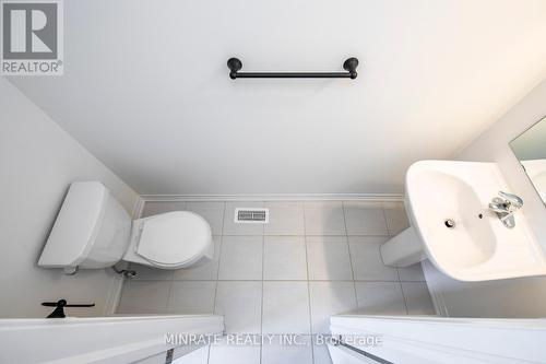 40 Freedom Crescent, Hamilton (Mount Hope), ON - Indoor Photo Showing Bathroom