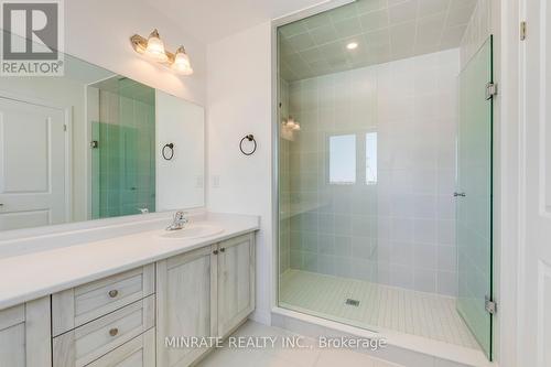 40 Freedom Crescent, Hamilton, ON - Indoor Photo Showing Bathroom