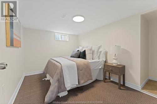 1655 Partington Avenue, Windsor, ON - Indoor Photo Showing Bedroom