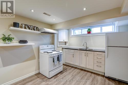 21 White Abbey Park, Toronto (Wexford-Maryvale), ON - Indoor Photo Showing Kitchen With Double Sink