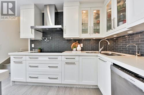 398 Winston Churchill Boulevard, Oakville (Eastlake), ON - Indoor Photo Showing Kitchen With Upgraded Kitchen