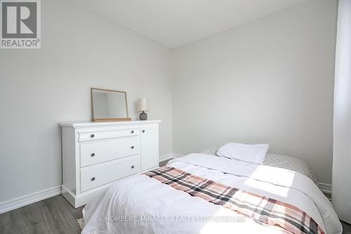 482 Van Kirk Drive, Brampton, ON - Indoor Photo Showing Bedroom