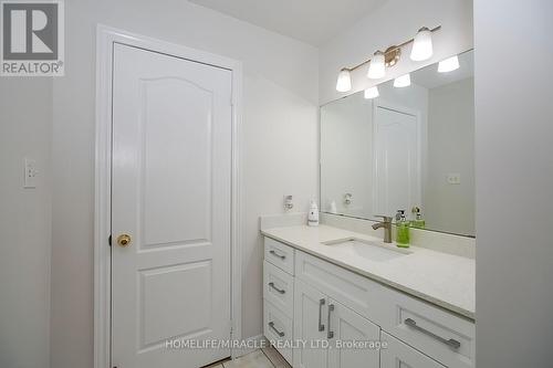 482 Van Kirk Drive, Brampton (Northwest Sandalwood Parkway), ON - Indoor Photo Showing Bathroom