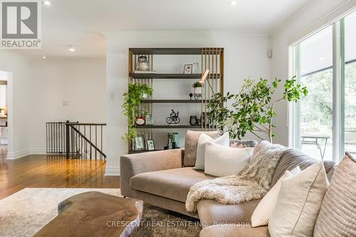 1345 Glenburnie Road, Mississauga (Mineola), ON - Indoor Photo Showing Living Room