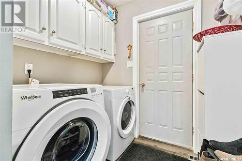 146 Chan Crescent, Saskatoon, SK - Indoor Photo Showing Laundry Room