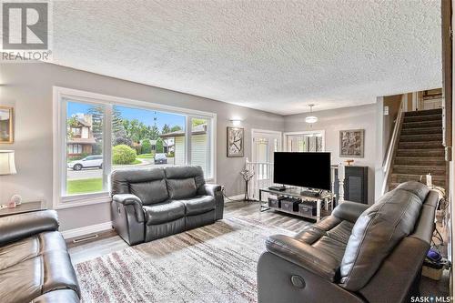 146 Chan Crescent, Saskatoon, SK - Indoor Photo Showing Living Room With Fireplace