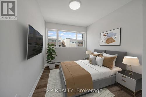 208 - 1055 Dundas Street E, Mississauga (Applewood), ON - Indoor Photo Showing Bedroom