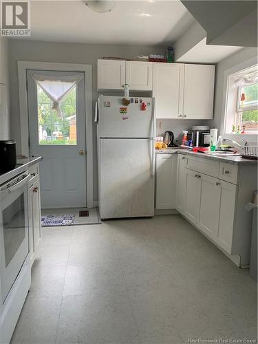 45 Seventh Street, Moncton, NB - Indoor Photo Showing Kitchen