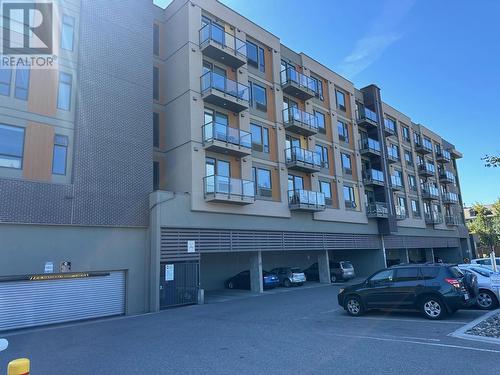 925 Leon Avenue Unit# 445, Kelowna, BC - Outdoor With Facade